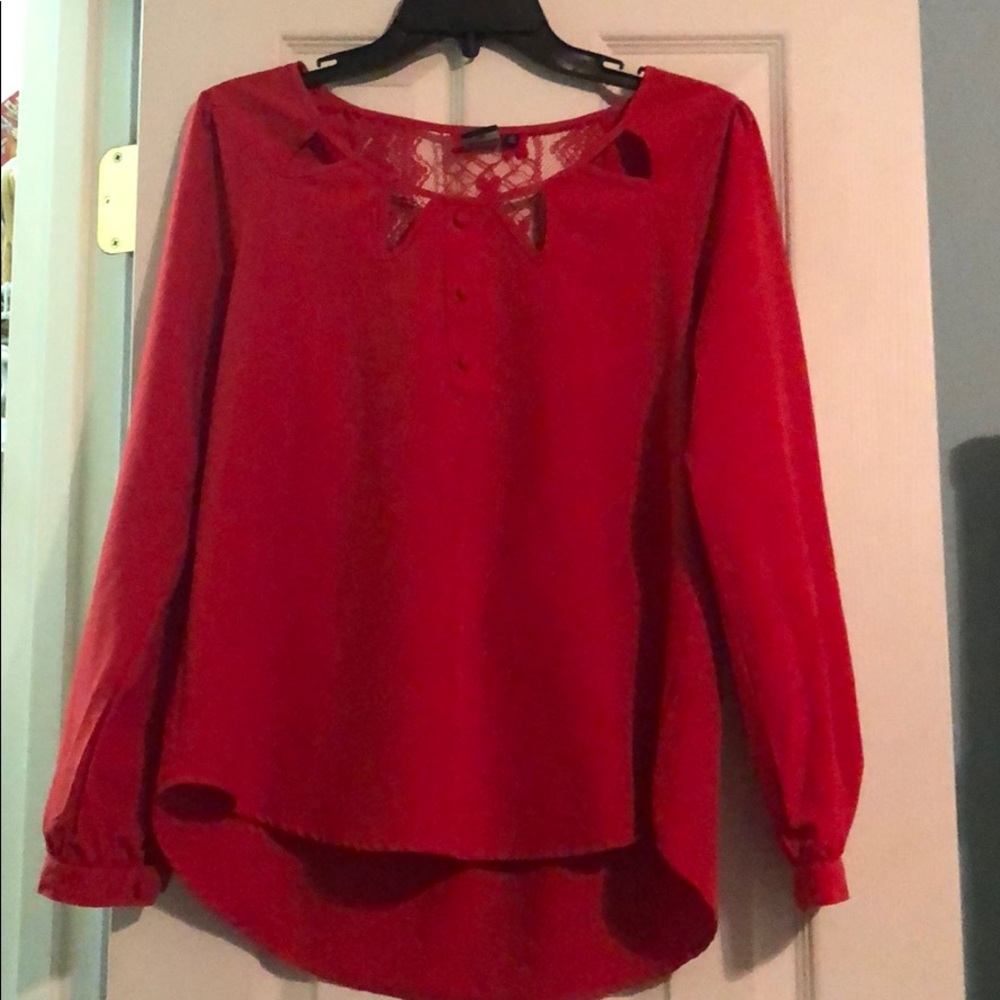 Women’s boutique top.